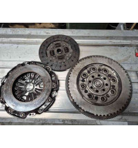 A6460301305 A0232500201  Kupplungsatz für OM646 W901-W905  -00009-