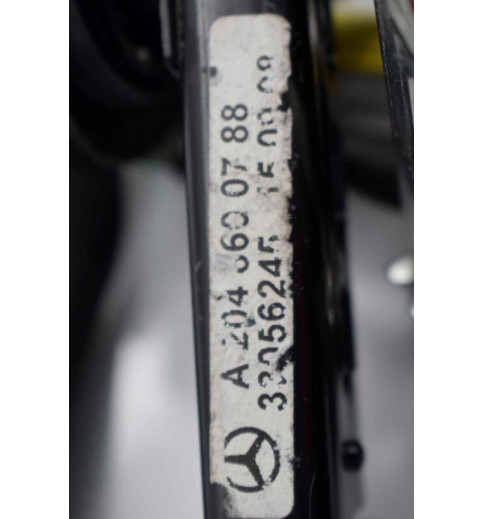 Mercedes-Benz Mercedes W204 Sicherheitsgurt Vorne Rechts 34011578D A2048600788  -0049- Sicherheitsgurte & Teile
