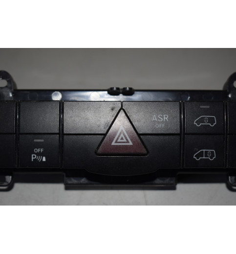 A9068701310 A9068700510 A9064420023 Mercedes W906 Warnblinkanlage  -0955-