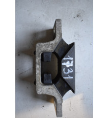 8200676857   Renault Master III Motorhalter  Halterung  -1731-