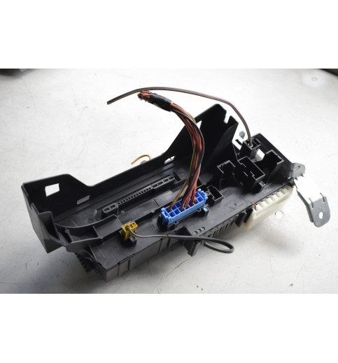  Mercedes  Sicherungskasten   -3049-