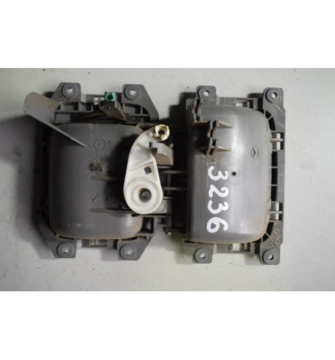 Mercedes-Benz A9067600061 Mercedes W906 Türgriff Ihnen Griff -3236-
