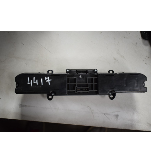 A9068701510 A9068700710 A9064420023 Mercedes W906 Warnblinkanlage  -4417-