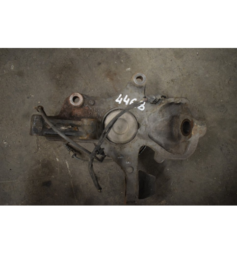 Mercedes W906 Achsschenkel Radnabe  V,R  -4468-