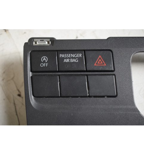 7E0857304D VW T6  Schalter Warnblinker Verkleidung -4586-