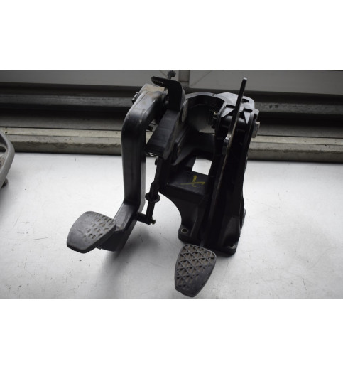 A9012902416 Mercedes W901-904 Pedalbock Bremspedal  -4732-