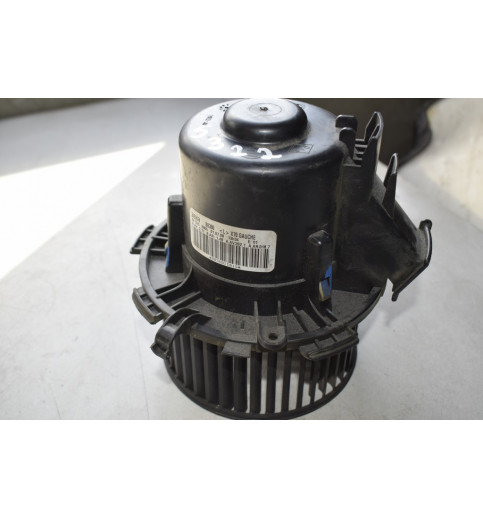 H6868 B0380 Renault Master 2 Gebläsemotor -5322-