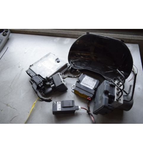 Mercedes-Benz Mercedes Vito W447 SET ECU A6519002803 0281031244 0265254314 A4479008807 -5338- ECUs & Steuergeräte