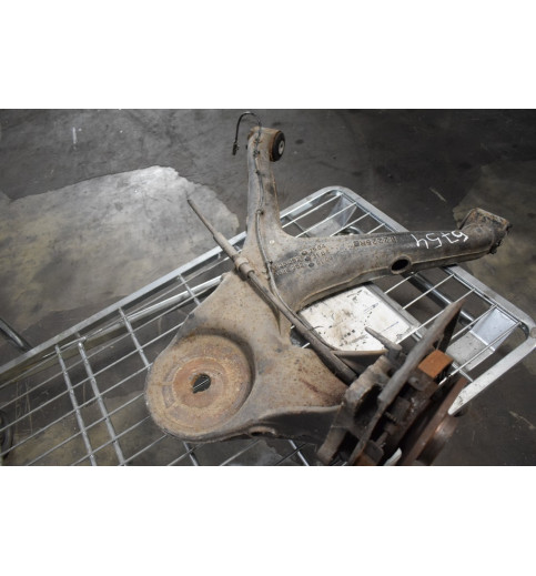 Mercedes-Benz Mercedes Vito W639 Querlenker Radnabe Achsschenkel Hinten R  A6393522504 -5754- Achsschenkel