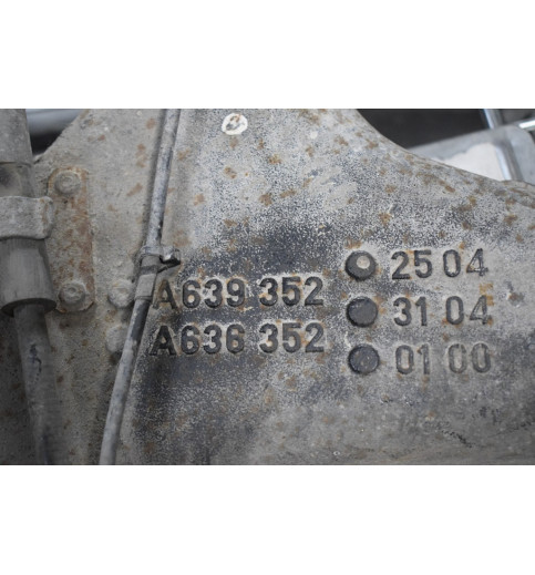 Mercedes-Benz Mercedes Vito W639 Querlenker Radnabe Achsschenkel Hinten R  A6393522504 -5754- Achsschenkel