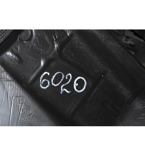 Mercedes-Benz Sprinter W906 VW Crafter Bodenmatte Fußmatte Vorne Rechts für Doppelsitz -6020- Fußmatten, Teppiche & Laderaumwannen