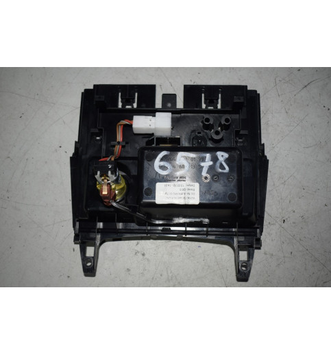 A2046800179 A2046801350 Mercedes E-C-Klasse Aschenbecher Mitte vorne  -6578-