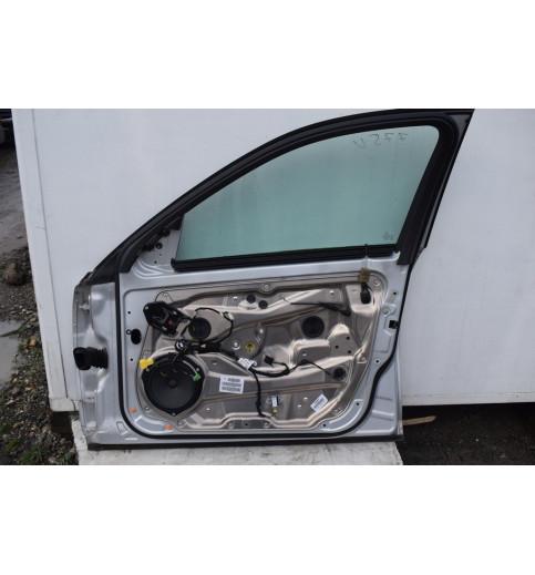 Mercedes-Benz Mercedes W204 Tür Vorne Rechts  Silber Farbe-775U  -7810- Türen & Türenbleche