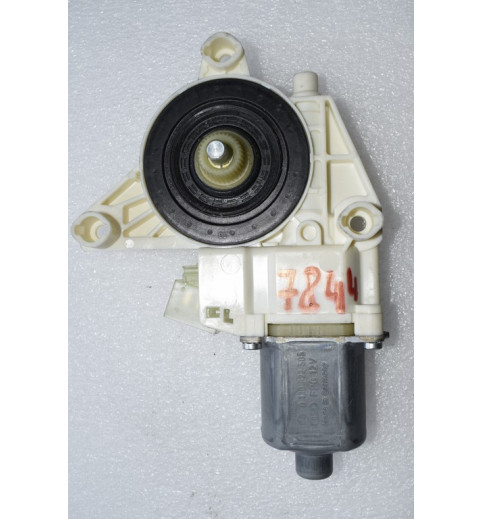 Mercedes-Benz A2048200542 Mercedes W204 Fensterhebermotor  -7844- Schalter, Kontrollelemente & Zündschlösser