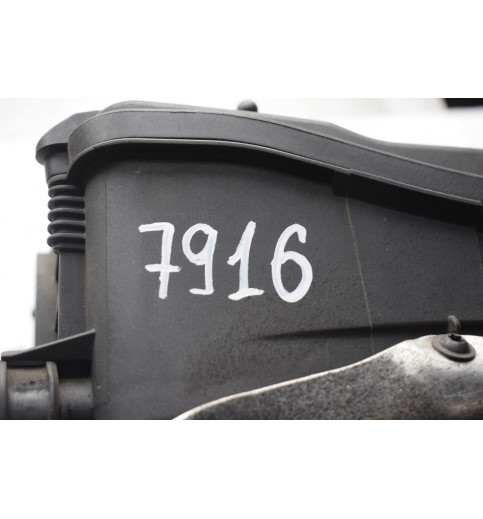 Mercedes-Benz Mercedes W204 Luftfilterkasten A6510901101  -7916- Luftfilterkästen