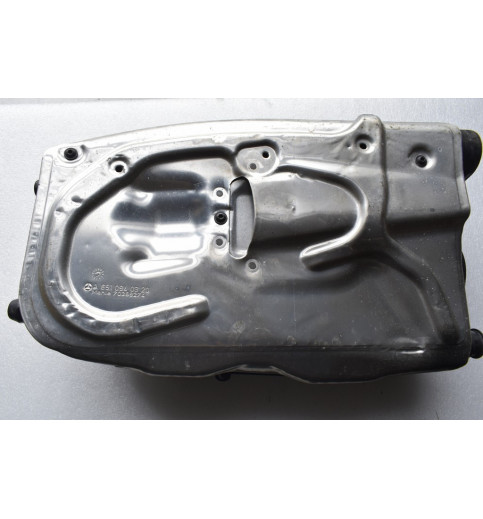 Mercedes-Benz Mercedes W204 Luftfilterkasten A6510901101  -7916- Luftfilterkästen