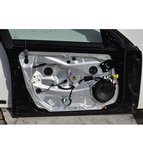 Mercedes-Benz Mercedes W204 Tür Vorne Links  Schwarz Farbe-197  -7938- Türen & Türenbleche