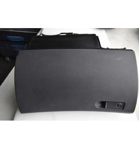 Mercedes-Benz Mercedes W204 Handschuhfach Handschuhkasten  A2046803391  -7944- Innenabdeckungen, Zierleisten & Dekors