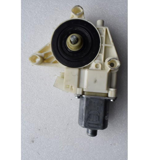 Mercedes-Benz A2048200142 Mercedes W204 Fensterhebermotor  -7963- Schalter, Kontrollelemente & Zündschlösser
