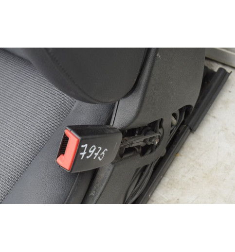 Mercedes-Benz Mercedes W204 Sitz Beifahrersitz  Vorne Rechts  -7975- Sitze