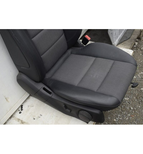 Mercedes-Benz Mercedes W204 Sitz Beifahrersitz  Vorne Rechts  -7975- Sitze