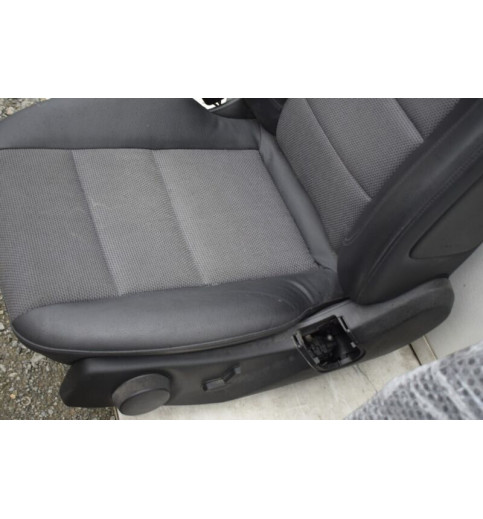Mercedes-Benz Mercedes W204 Sitz Fahrersitz  Vorne Links  -7976- Sitze