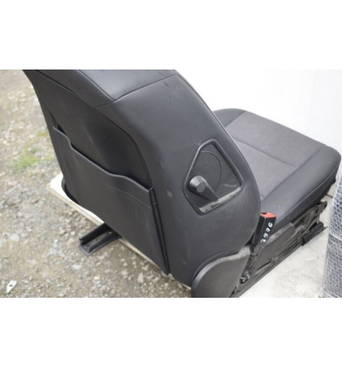 Mercedes-Benz Mercedes W204 Sitz Fahrersitz  Vorne Links  -7976- Sitze