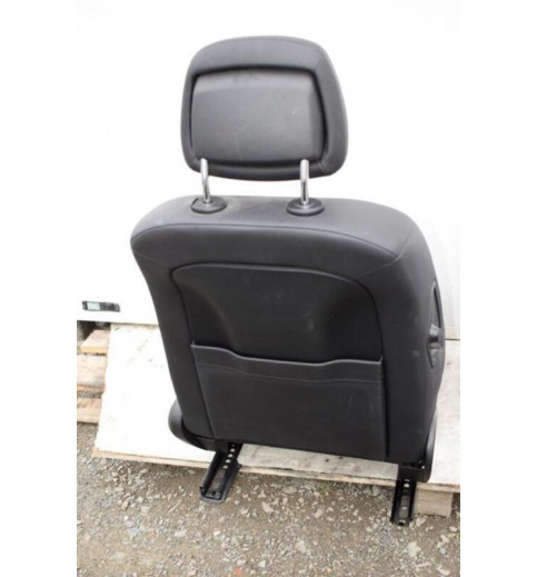Mercedes-Benz Mercedes W204 Sitz Fahrersitz  Vorne Links  -7976- Sitze