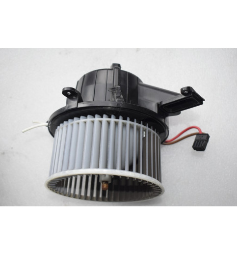 Mercedes-Benz BZ71086 Mercedes W447 Gebläsemotor -8043- Gebläsemotoren & -räder