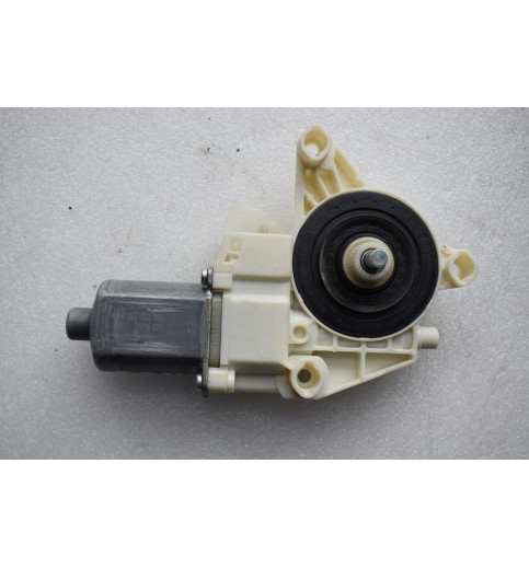 Mercedes-Benz A4479063600 Mercedes W447 Fensterhebermotor  -8049- Schalter, Kontrollelemente & Zündschlösser