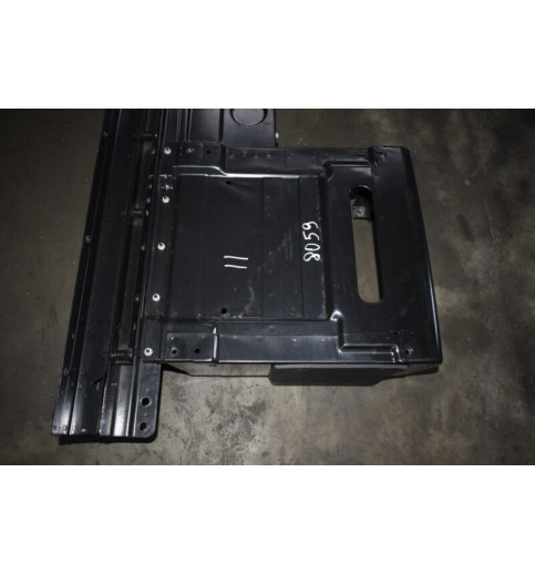 Mercedes-Benz Mercedes Benz Vito W447 Sitzkasten A4479109702 A4479104700 -8059- Weitere Sitzteile