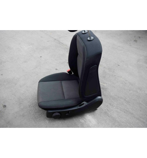 Mercedes-Benz Mercedes W204 Sitz Fahrersitz  Vorne Links  -8318- Sitze