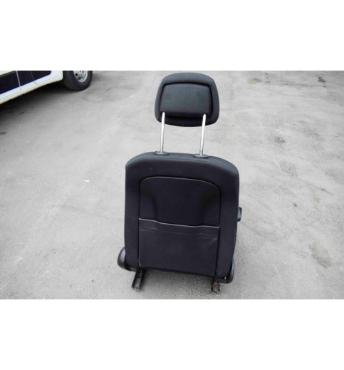 Mercedes-Benz Mercedes W204 Sitz Fahrersitz  Vorne Links  -8318- Sitze