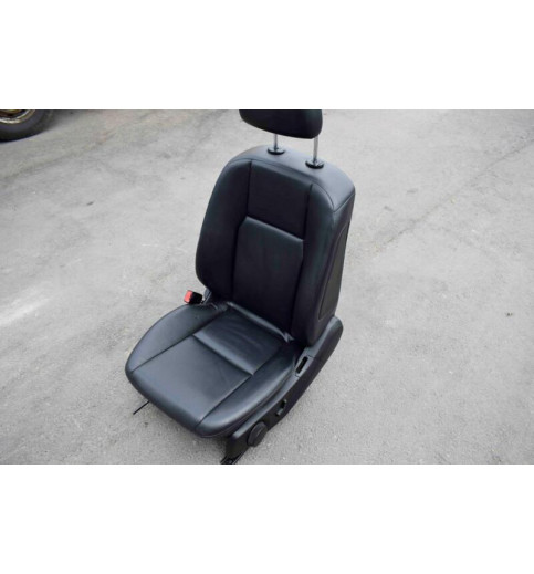 Mercedes-Benz Mercedes W204 Sitz Fahrersitz  Vorne Links -8319- Sitze