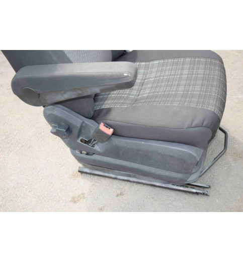 Mercedes-Benz Mercedes Sprinter W906 Sitz Fahrersitz Pilot Vorne Links -8551- Sitze