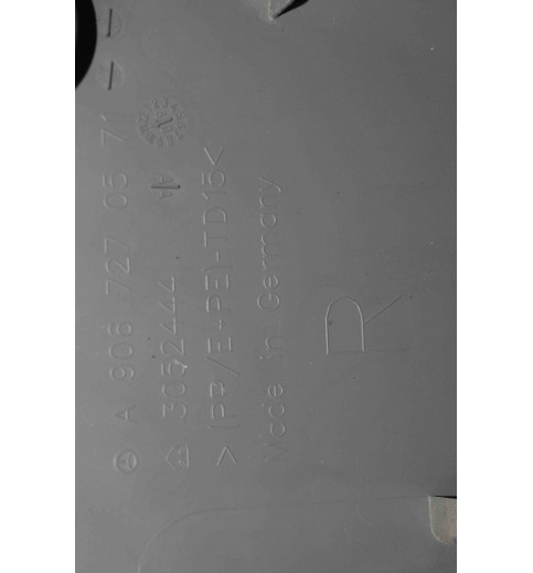 A9067270571 Mercedes W906 Abdeckung Verbandskasten   -8557-