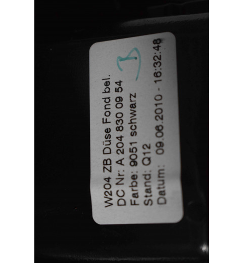 A2048300954 Mercedes  W204 Mittelkonsole hintere Entlüftungsdüse   -8819-