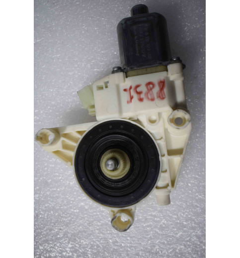 A2048200242 Mercedes W204 Fensterhebermotor  -8831-