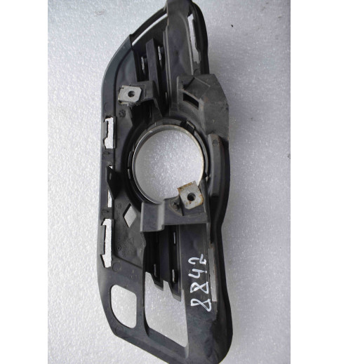 A2048852323 Mercedes W204 Blende Nebelscheinwerfer  -8842-