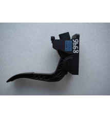 A9013000504 Mercedes Sprinter W901-W905 Gaspedal   -8946-