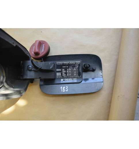 A2047500103 A2045842815 Mercedes C-Klasse W204 Tankdeckel Tankklappe -9355-