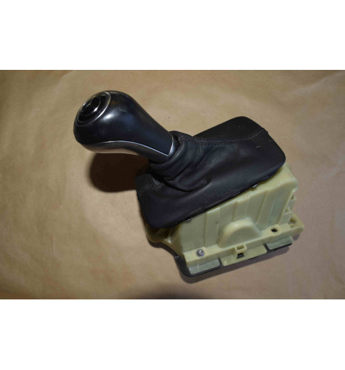 A2042677524 A2042677710 Mercedes W204 C-Klasse Schaltkulisse  -9358-