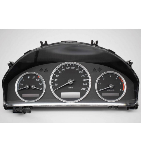 Mercedes W204 Tacho Kombiinstrument A2049001705  271000KM -9480-