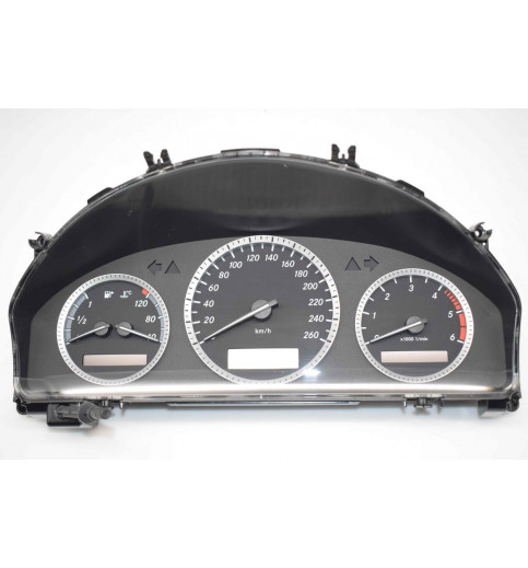 Mercedes-Benz Mercedes W204 Tacho Kombiinstrument A2049001705  271000KM -9480- Kombiinstrumente