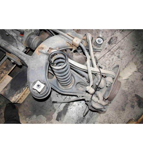 Mercedes-Benz Mercedes W204 C200  Differenzial Hinterachsgetriebe A2043504803 2073500514 -9506 Austauschsätze für Federungen