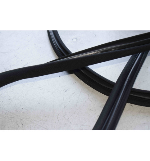 A2046970351 Mercedes W204 Türdichtung Gummidichtung  hinten links rechts -9511-