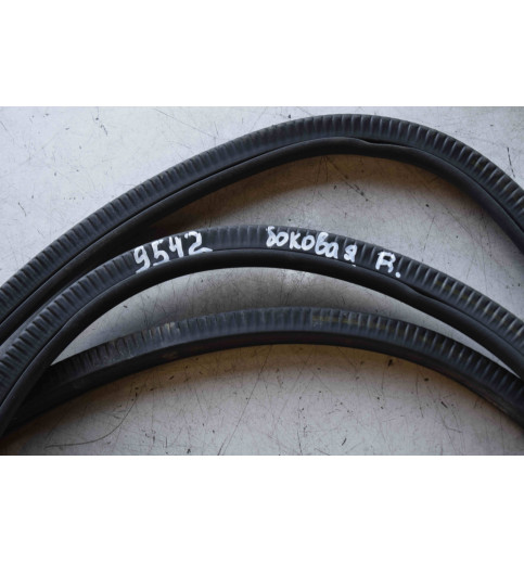 A6397300154 Mercedes Vito W639 Dichtgummi Schiebetür Rechts   -9542-