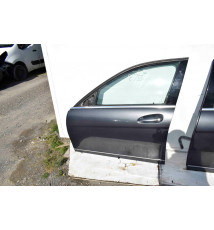 Mercedes W204 Tür Vorne Links C-220  Farbe-C755 ohne Türpappe -9721-
