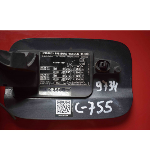 A2047500103 A2045847515 Mercedes C-Klasse W204 Tankdeckel Tankklappe -9734-