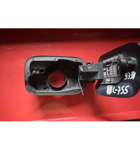 A2047500103 A2045847515 Mercedes C-Klasse W204 Tankdeckel Tankklappe -9734-
